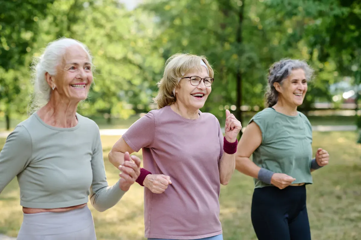 Kleine bewegingen na je 70e: een nieuwe kijk op actief ouder worden